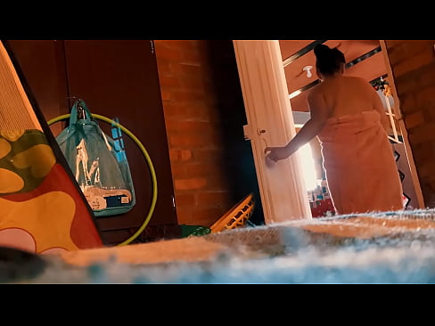 ❤️ Мой дядя следует за мной в душ, он трахает меня, пока я принимаю душ. ❌ Качественное порно у нас